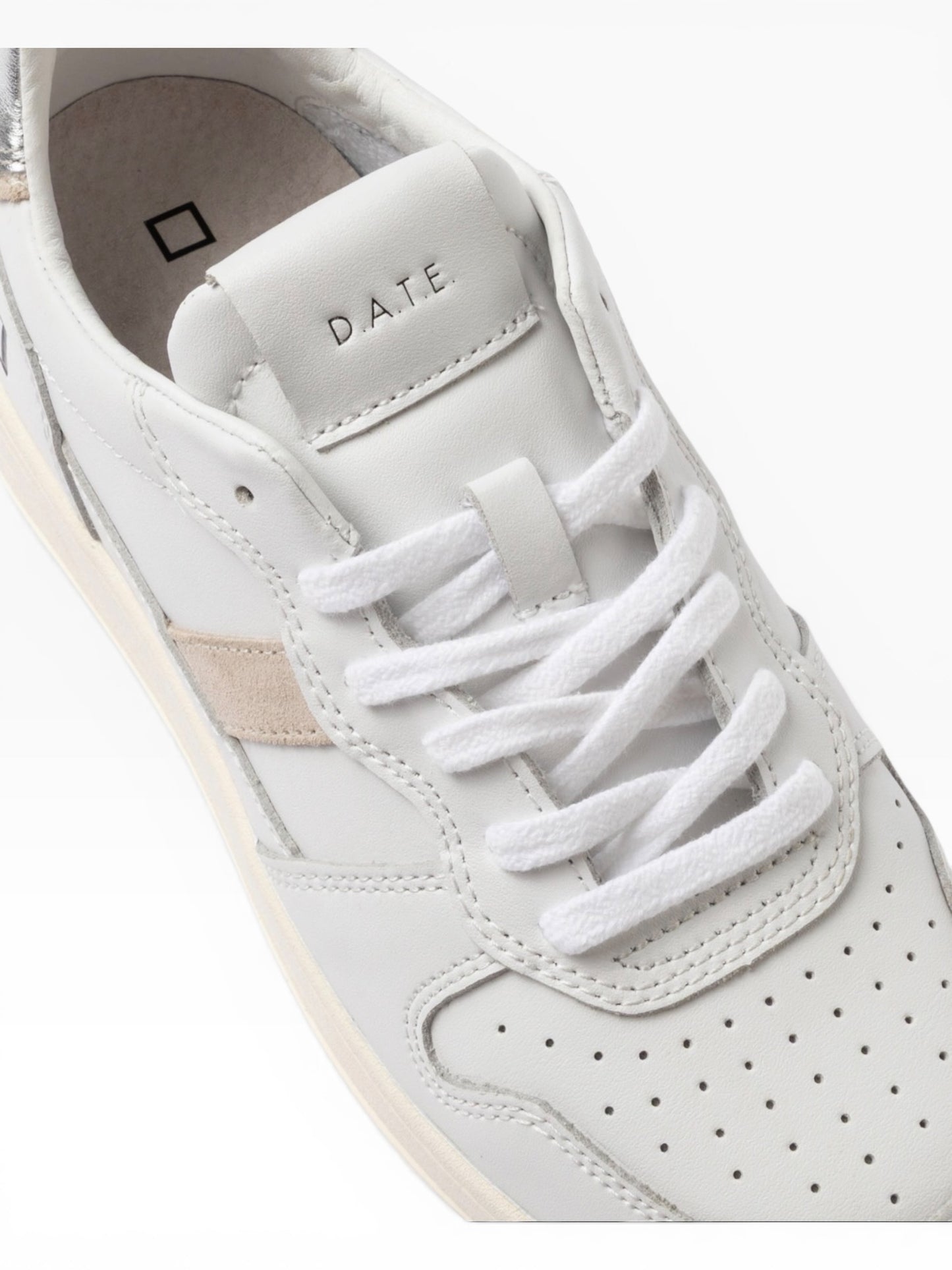 DATE COURT 2 BASIC WHITE/SILVER