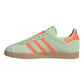ADIDAS GAZELLE IN CAMOSCIO VERDE BANDE ARANCIO